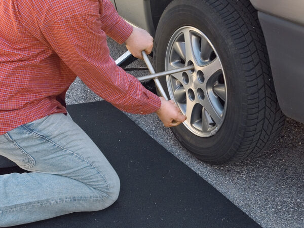 8mm Multipurpose Utility Mat (60cm x 60cm) - Image 4